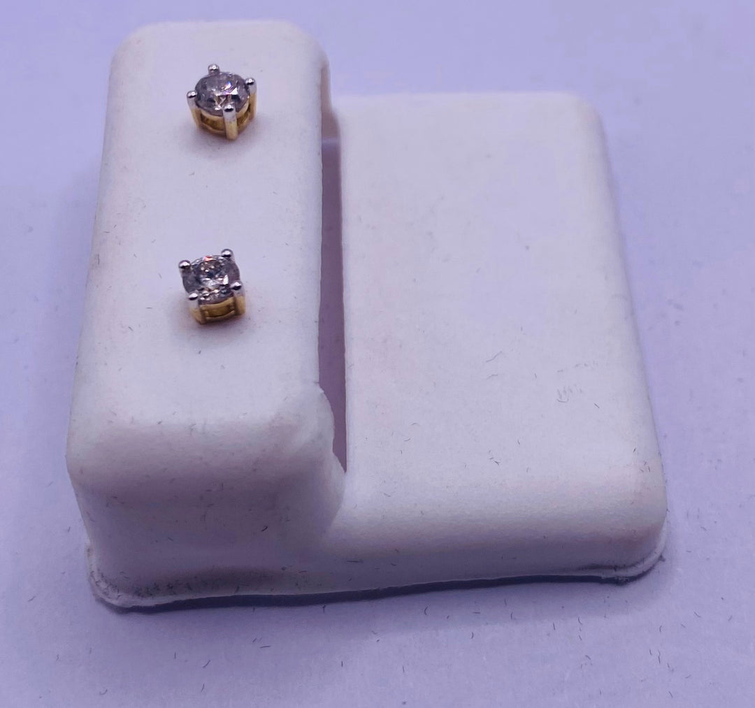 Genuine 10KT Gold  0.33 CTW Diamond Earrings