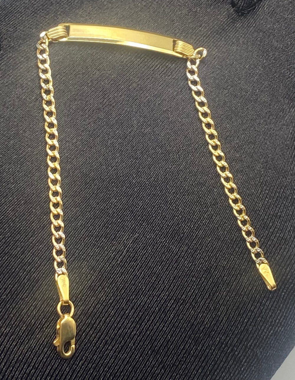 10 KT Gold Baby Bracelet With Diamond Cuts